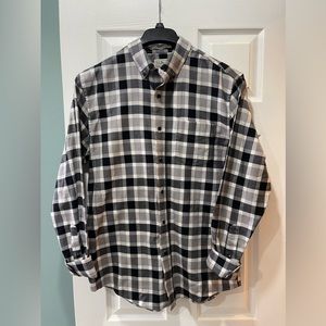 L.L. Bean Men’s Medium Flannel Button Down Long Sleeve Shirt Plaid Black Gray